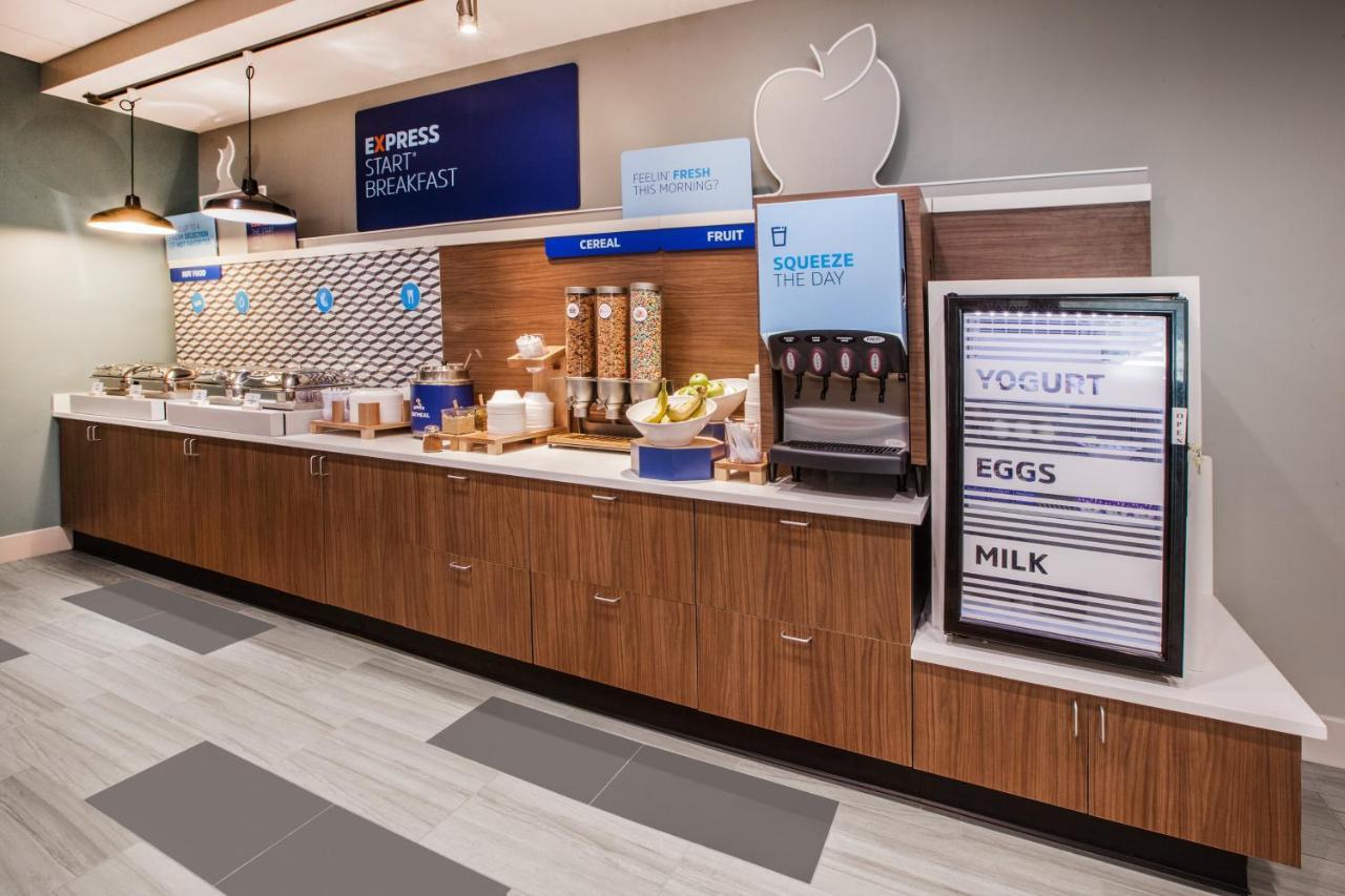 Holiday Inn Express & Suites - Asheboro By Ihg Экстерьер фото