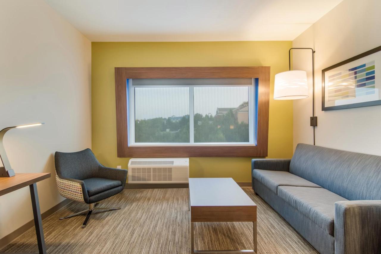 Holiday Inn Express & Suites - Asheboro By Ihg Экстерьер фото